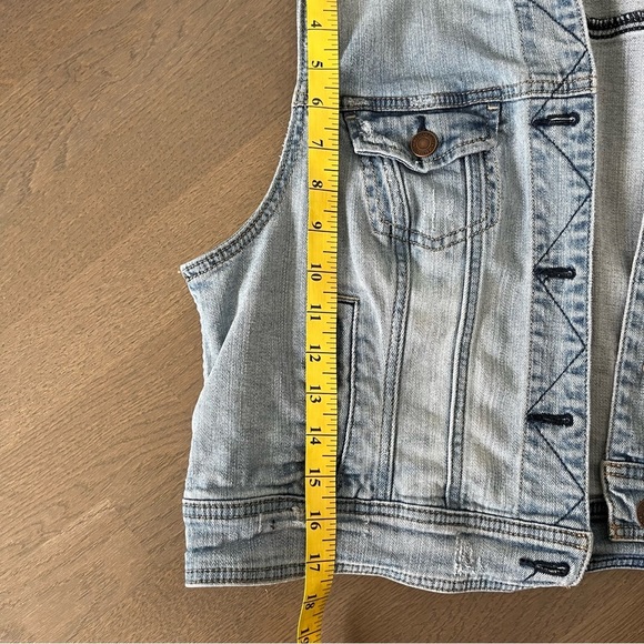 American Eagle Outfitters Denim Vest Size Medium GUC - Picture 6 of 8